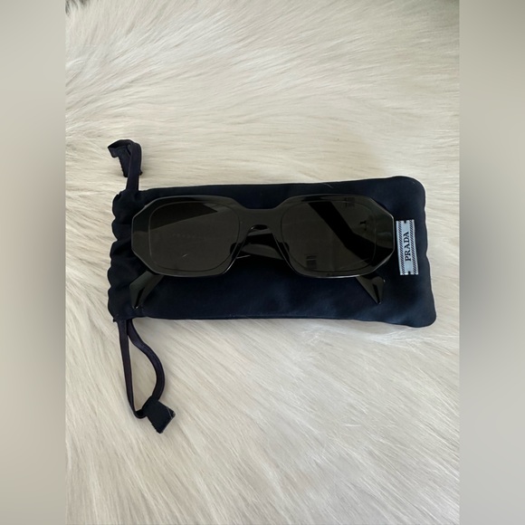 Prada Black Sunglasses - Picture 1 of 6